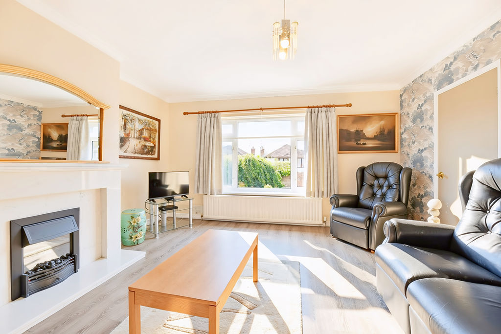 Sitting Room- click for photo gallery